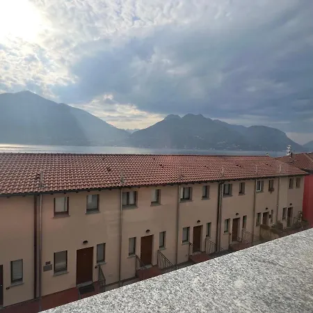 Apartamento Como Lake With Two People Lake View And Near Beach